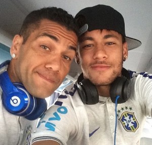 Fone_de_ouvidos_dos_jogadores_de_futebol_3