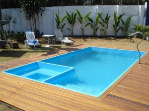 Fotos_de_modelos_de_piscinas_residenciais_12