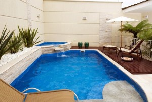 Fotos_de_modelos_de_piscinas_residenciais_13