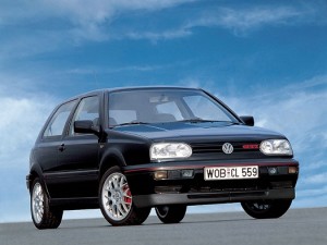 Fotos_do_Golf_Gti_com_rodas_esportivas_MKIII