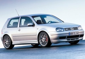 Fotos_do_Golf_Gti_com_rodas_esportivas_MKIV