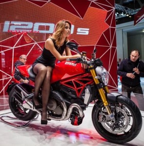 Fotos_Ducati_Monster_1200_2015_7