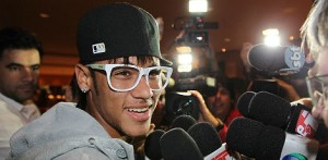 Oculos_do_Neymar_conheca_sua_colecao_13