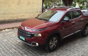 Confira Test drive no Fiat Toro 2016