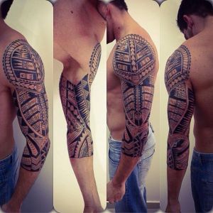tatuagem maori braço inteiro